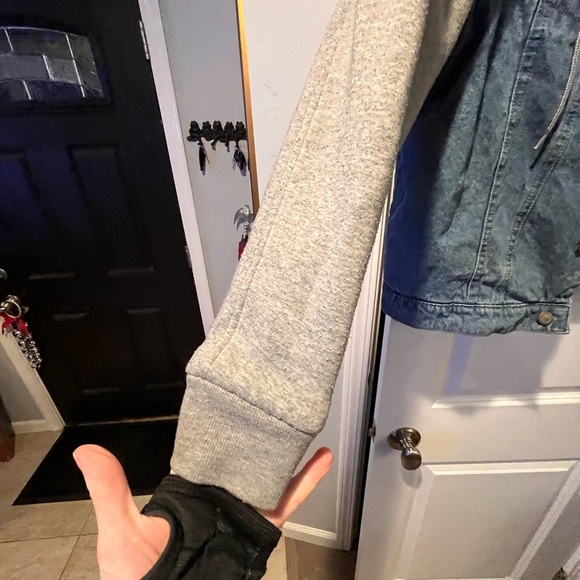 V.A.L.A Denim Jacket - Medium - Picture 3 of 5